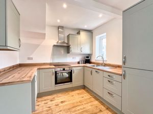 Photo 15- click for photo gallery